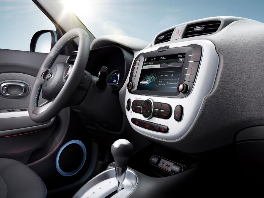  Kia Soul EV 2014 года  (EU) (фото 5 из 11)